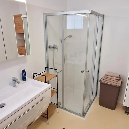 Stilvolle Moderne 3-zimmerwohnung Štýrský Hradec